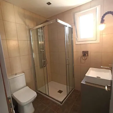 شقة Maya 1, 2 Bedroomed Downstairs مدينة سكياثوس