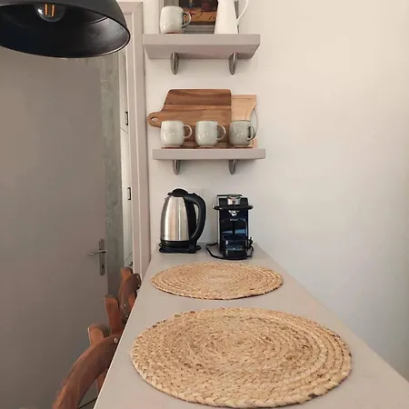 Maya 1, 2 Bedroomed Downstairs Szkiáthosz